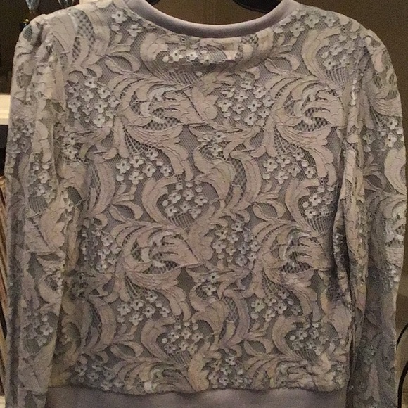 Worthington light grey lace sweater size small, like new condition. - Picture 7 of 7